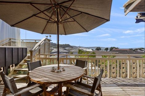 Photo of property in 12 Kahurangi Place, Snells Beach, 0920