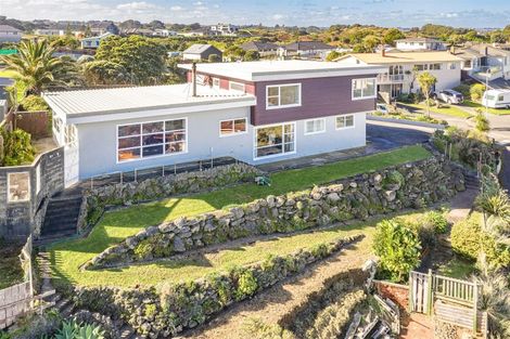 Photo of property in 8 Kapiti Terrace, Castlecliff, Whanganui, 4501