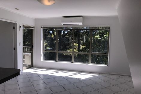 Photo of property in The Haven, 25/120 Beach Haven Road, Beach Haven, Auckland, 0626