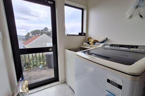 Photo of property in 7 Ridley Green, Churton Park, Wellington, 6037