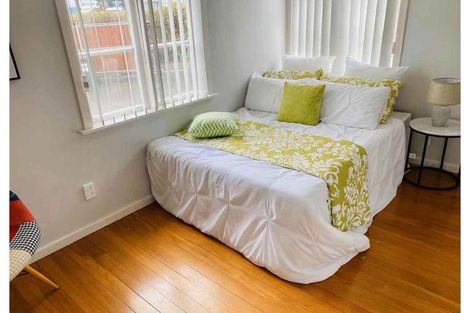 Photo of property in 1 Elphinstone Avenue, Wesley, Auckland, 1041