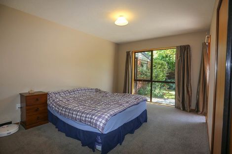 Photo of property in 8a Konini Street, Riccarton, Christchurch, 8041