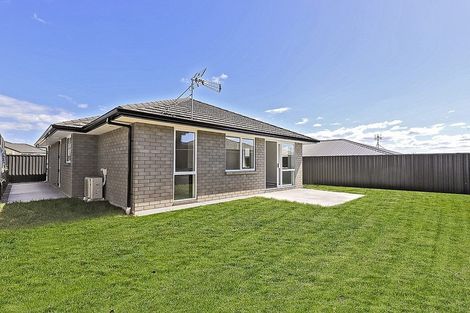 Photo of property in 20 Pioneer Crescent, Omokoroa, 3114