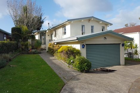 Photo of property in 48 Knightsbridge Drive, Forrest Hill, Auckland, 0620