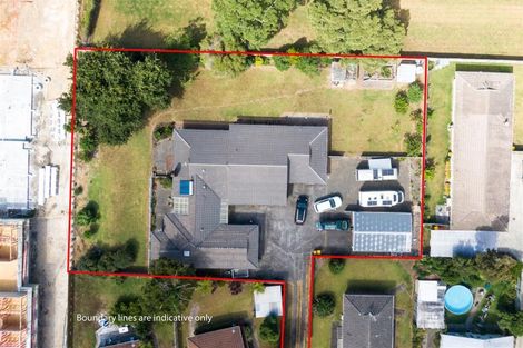 Photo of property in 74 Millbrook Road, Henderson, Auckland, 0612