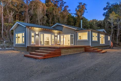 Photo of property in 12 Iveagh Bay Drive, Moana, 7875