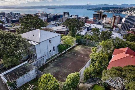 Photo of property in 35 Salamanca Road, Kelburn, Wellington, 6012