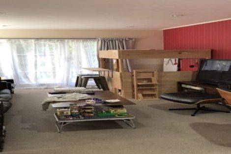 Photo of property in 8 Thuja Street, Green Bay, Auckland, 0604