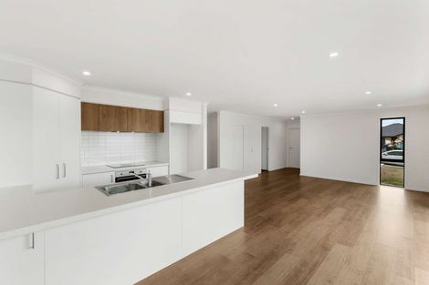 Photo of property in 11 Minerva Avenue, Helensville, 0800