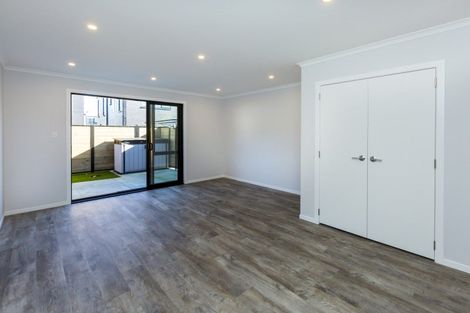 Photo of property in 5 Reakes Crescent, Wallaceville, Upper Hutt, 5018