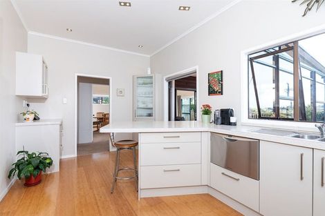Photo of property in 1/30 Quebec Road, Milford, Auckland, 0620