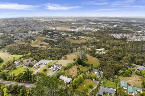Photo of property in 195 Lonely Track Road, Albany Heights, Auckland, 0632