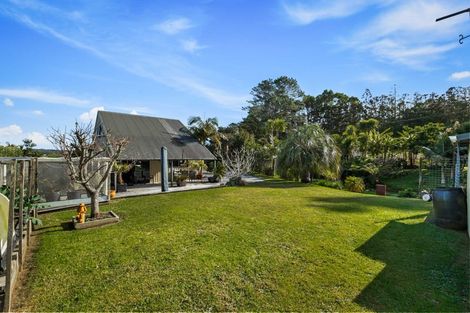 Photo of property in 93 Hamilton Road, Waimauku, 0881