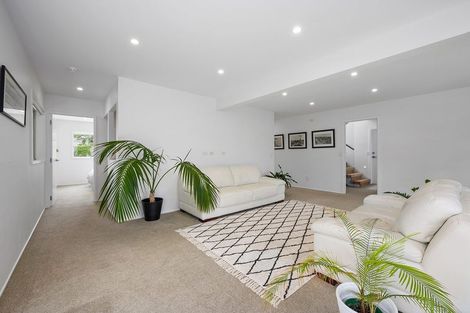 Photo of property in 16 Whitby Crescent, Mairangi Bay, Auckland, 0630