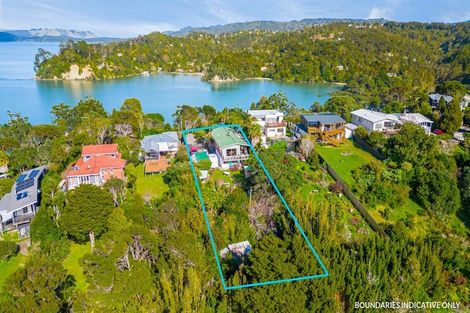 Photo of property in 22 Arapito Road, Titirangi, Auckland, 0604