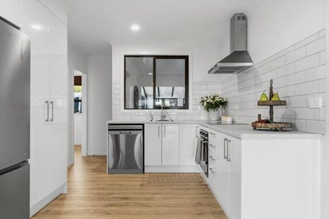 Photo of property in 111 Boucher Avenue, Te Puke, 3119