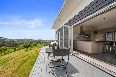 Photo of property in 51 Edward Jonkers Drive, Riverhead, Albany, 0793