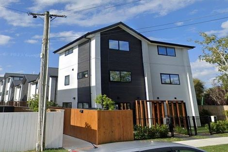 Photo of property in 5/24 Yeovil Road, Te Atatu Peninsula, Auckland, 0610