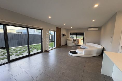 Photo of property in 89 Oak Road, Poraiti, Napier, 4112