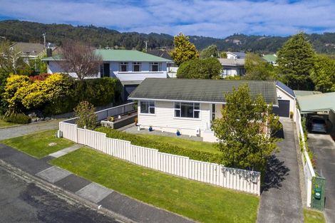 Photo of property in 9 Kiwi Street, Heretaunga, Upper Hutt, 5018