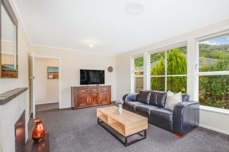 Photo of property in 89 Rangituhi Crescent, Takapuwahia, Porirua, 5022