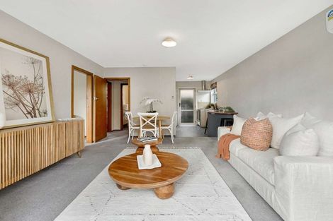 Photo of property in 2/43 Whitmore Street, Edgeware, Christchurch, 8013