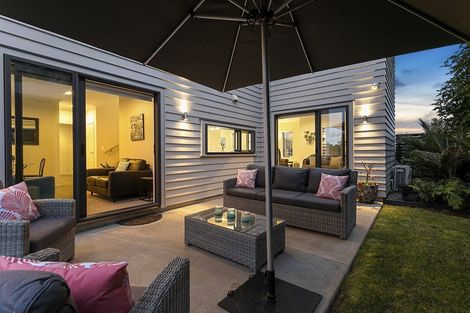 Photo of property in 19 Waiarohia Place, Hobsonville, Auckland, 0616