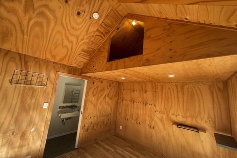 Photo of property in 143 Seatoun Heights Road, Miramar, Wellington, 6022