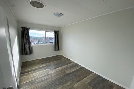 Photo of property in 4 Pureora Place, Clendon Park, Auckland, 2103
