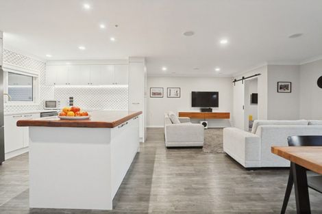 Photo of property in 1 Aldermen Avenue, Papamoa Beach, Papamoa, 3118
