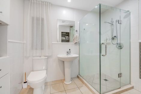 Photo of property in 3/7 The Avenue, Albany, Auckland, 0632