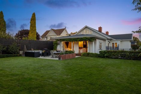 Photo of property in 59 Weston Road, St Albans, Christchurch, 8052