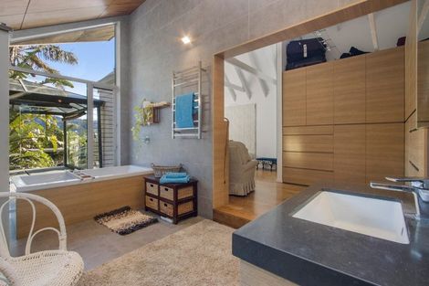 Photo of property in 13 Moana Drive, Tanners Point, Katikati, 3177