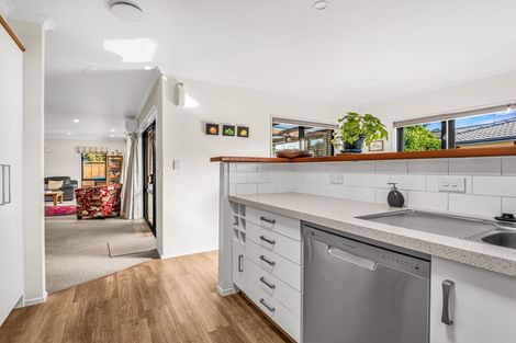 Photo of property in 16 Saint Kilda Place, Papamoa Beach, Papamoa, 3118