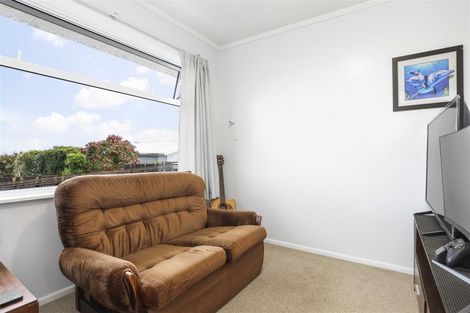 Photo of property in 70 Pohutukawa Drive, Pukete, Hamilton, 3200