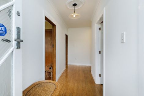 Photo of property in 7 Hobson Place, Takaro, Palmerston North, 4412