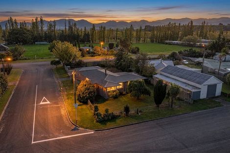 Photo of property in 1 Lowry Street, Waiau, 7332