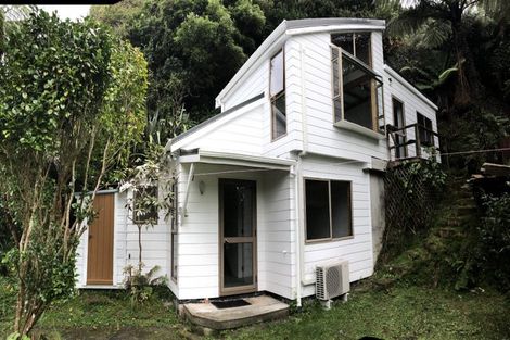 Photo of property in 12 Cross Street, Karori, Wellington, 6012