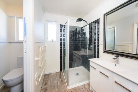 Photo of property in 30 Slacks Road, Awapuni, Palmerston North, 4412