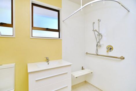 Photo of property in 4 Amberley Beach Road, Amberley, 7410