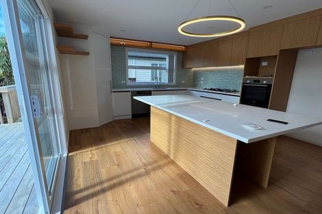 Photo of property in 62a Vandeleur Avenue, Birkdale, Auckland, 0626