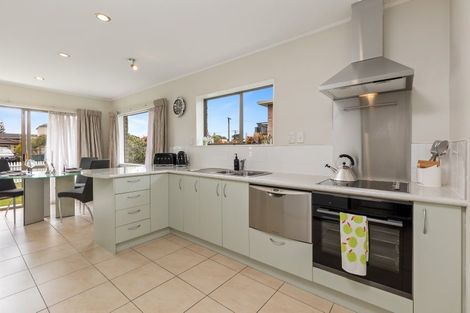 Photo of property in 1/20 Pine Road, Orewa, 0931