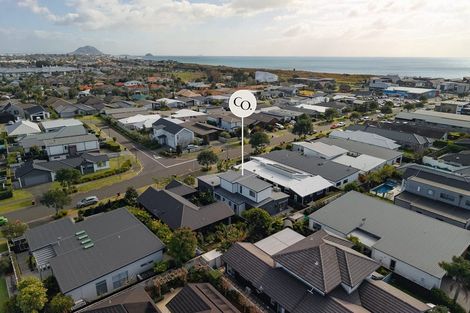 Photo of property in 37 Coast Boulevard, Papamoa Beach, Papamoa, 3118