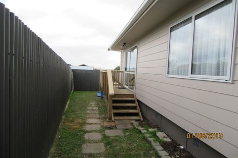 Photo of property in 32a Aniseed Grove, Timberlea, Upper Hutt, 5018