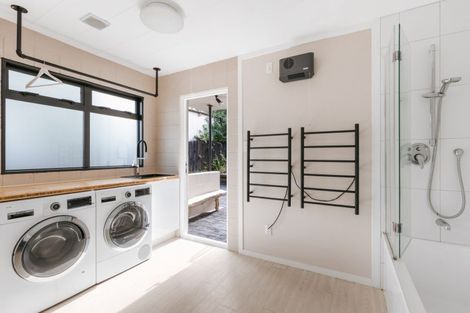 Photo of property in 103b Simpson Road, Papamoa Beach, Papamoa, 3118