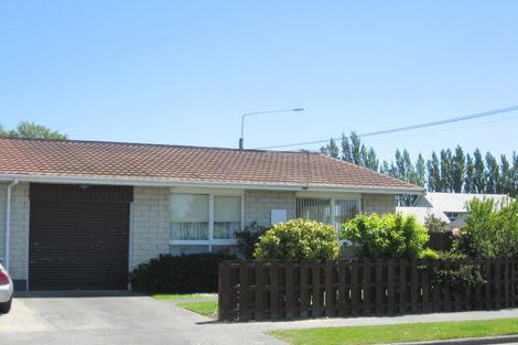 Photo of property in 2/51 Oldwood Street, Bishopdale, Christchurch, 8053