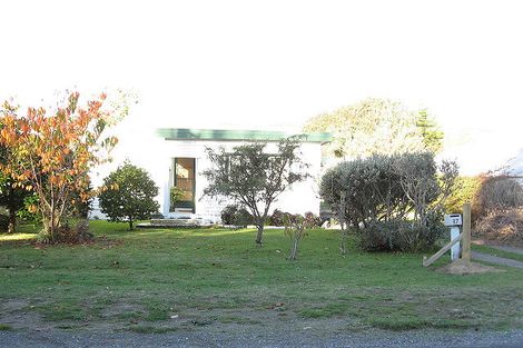 Photo of property in 37 Dale Road, Raumati South, Paraparaumu, 5032