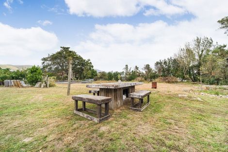 Photo of property in 13 Karaka Street, Tokomaru, Palmerston North, 4474