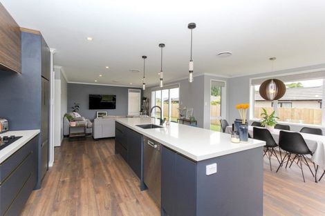 Photo of property in 39 Smith Street, Lepperton, New Plymouth, 4373