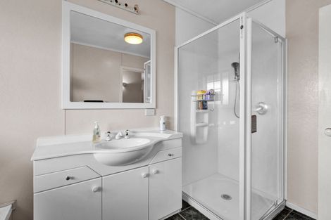 Photo of property in 10d Regan Street, Stratford, 4332